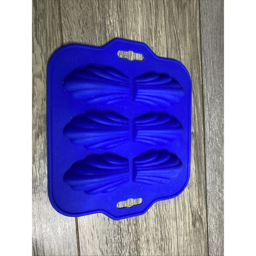 Blue Silicone Madeleine Pan‎ 6 Cavity Shell Shape Baking Mold Non-Stick Tray